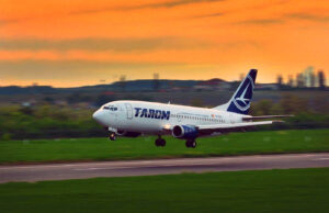 Proteste ale angajaților. TAROM anulează zeci de zboruri!