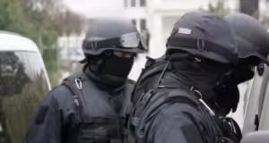 Percheziții în Argeș VIDEO