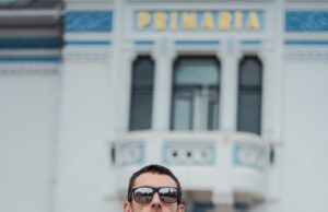 CINE ȘI CUM O ARDE PE TIKTOK. FANE- PRIMARU’ PITEȘTIULUI