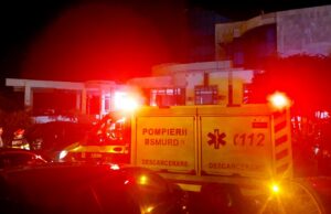 Victimă încarcerată într-un accident la Poiana Lacului. 3 autoturisme implicate