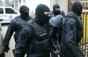 VIDEO. 3 argeșeni bănuiți de pornografie infantilă au fost reținuți