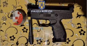 Peste 300 de percheziții domiciliare la persoane cercetate pentru nerespectarea regimului armelor și al munițiilor
