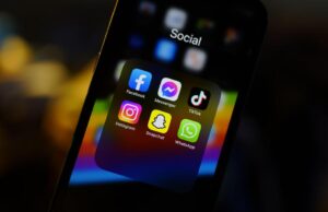 Țara care va interzice reţelele de socializare pentru tinerii sub 16 ani. „Am decis să pun capăt acestui lucru”
