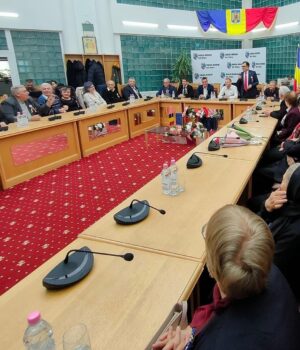 20 de cupluri din Mioveni vor fi premiate de Ziua Națională a României