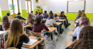 Modele de subiecte Evaluare Națională 2025 la limba română – clasa a VIII-a