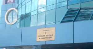 Magistrații, deranjați de retorica lui Crin Antonescu. Reacția CSM față de proiectul de lege care reduce pensiile speciale ale magistraților: Poate duce la un „blocaj” în Justiție