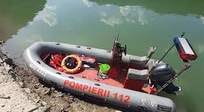 Ambarcaţiune cu turişti răsturnată în Delta Dunării. 4 persoane au murit, inclusiv un copil