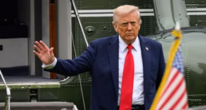 Donald Trump indică un analgezic utilizat pe scară largă drept cauză a autismului: „Nu luați paracetamol dacă sunteți însărcinate. Nu le dați nici copiilor”