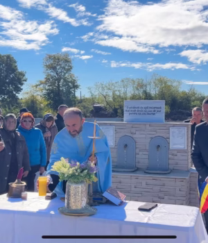 Un nou izvor a fost dat în folosință în Bradu, spre bucuria localnicilor dar și a celor care tranzitează zona.