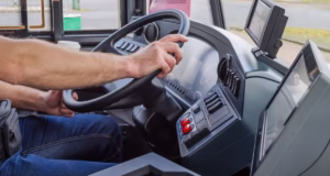 Șoferul unui autobuz a murit după ce i s-a făcut rău la volan, pe o stradă din Pitești