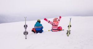 Află când a fost stabilită vacanța de schi pentru elevii din județul Argeș