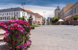 Municipiul care a anunțat că nu mărește impozitul pe locuințe. ”Locuirea este drept fundamental, mersul cu mașina e opțional”