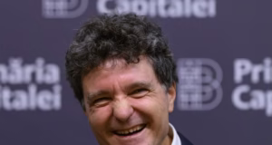 Marius Lazurca explică de ce nu merge Nicușor Dan la Davos: „Mesajul e «nu umblu teleleu prin lume»”