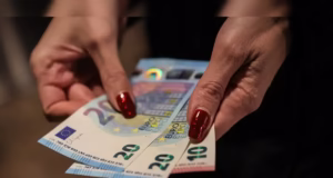 Bulgaria a intrat in zona Euro. Ce probleme apar