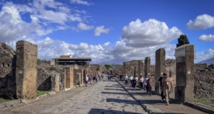 Inscripții misterioase pe zidurile din Pompei: “Erau rețelele sociale ale Antichității”