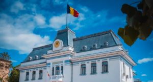 Instituția Primăriei Municipiului Pitești revine în sediul oficial din Piața Primăriei – str. Victoriei, nr. 24!