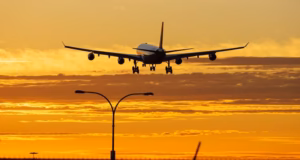 Se scumpesc biletele de avion. Lista companiilor aeriene care au anunțat majorări