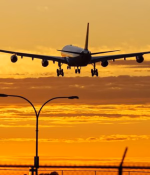 Se scumpesc biletele de avion. Lista companiilor aeriene care au anunțat majorări
