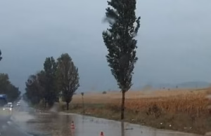 Meteorologii au actualizat avertizarea meteo de vreme rea. Vânt puternic și precipitații în toată țara. Unde va ninge