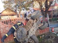 Un tânăr în vârstă de 25 de ani a fost rănit după ce a intrat cu ATV-ul într-un gard