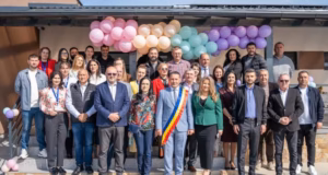 Dan Stroe, primarul comunei Bradu, a deschis oficial Centrul de zi de recuperare pentru copii cu dizabilități