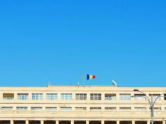 Noua lege a salarizării din sistemul bugetar. Indemnizația de hrană și sporul de condiții vătămătoare, eliminate