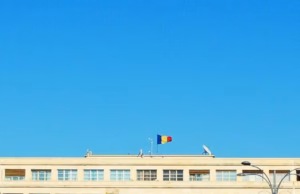 Noua lege a salarizării din sistemul bugetar. Indemnizația de hrană și sporul de condiții vătămătoare, eliminate