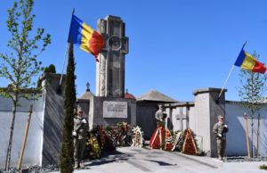 Ziua Veteranilor de război, omagiată de autoritățile județului Argeș