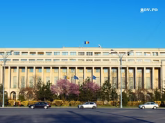 Proiectul care interzice cumulul pensie-salariu la stat va fi adoptat azi