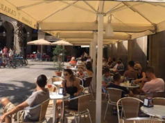 Temperaturile ridicate vor închide mai devreme terasele în cea mai râvnită destinație de vacanță din această vară