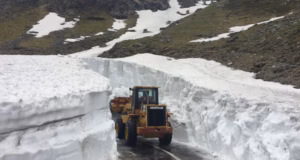 A început deszăpezirea pe Transfăgărășan!
