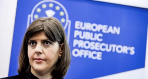 Fraudă în șase proiecte Erasmus din România. Kovesi ia în vizor doi inculpați români