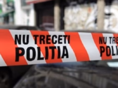 Accident în Pitești. O motocicletă a Poliției a fost proiectată într-o stație de autobuz