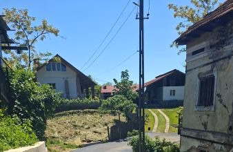 Continuă modernizarea infrastructurii rutiere la Dârmănești. Proiecte noi