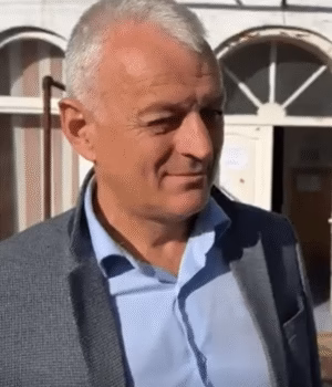 Primarul din Sânger a fost demis de locuitori prin referendum. „Pentru toți primarii din țară e un avertisment”