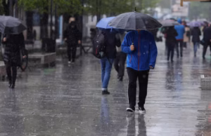 După zilele de caniculă, vremea se schimbă radical. Ploi torențiale și vijelii în Argeș