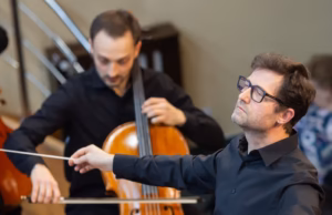 Violonistul Alexandru Tomescu, solistul concertului inaugural al noii stagiuni a Filarmonicii Pitești
