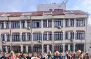 Peste 350 de elevi au participat la acțiunea „Let’s Do It, România!” la Bascov